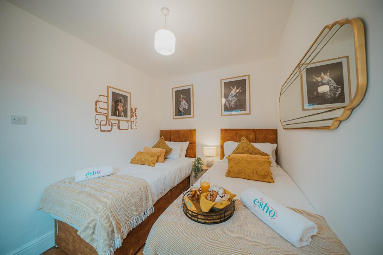 Cotswolds- Homely 2 Bed House With Garden, Wifi - Esho Stays Cirencester Buitenkant foto